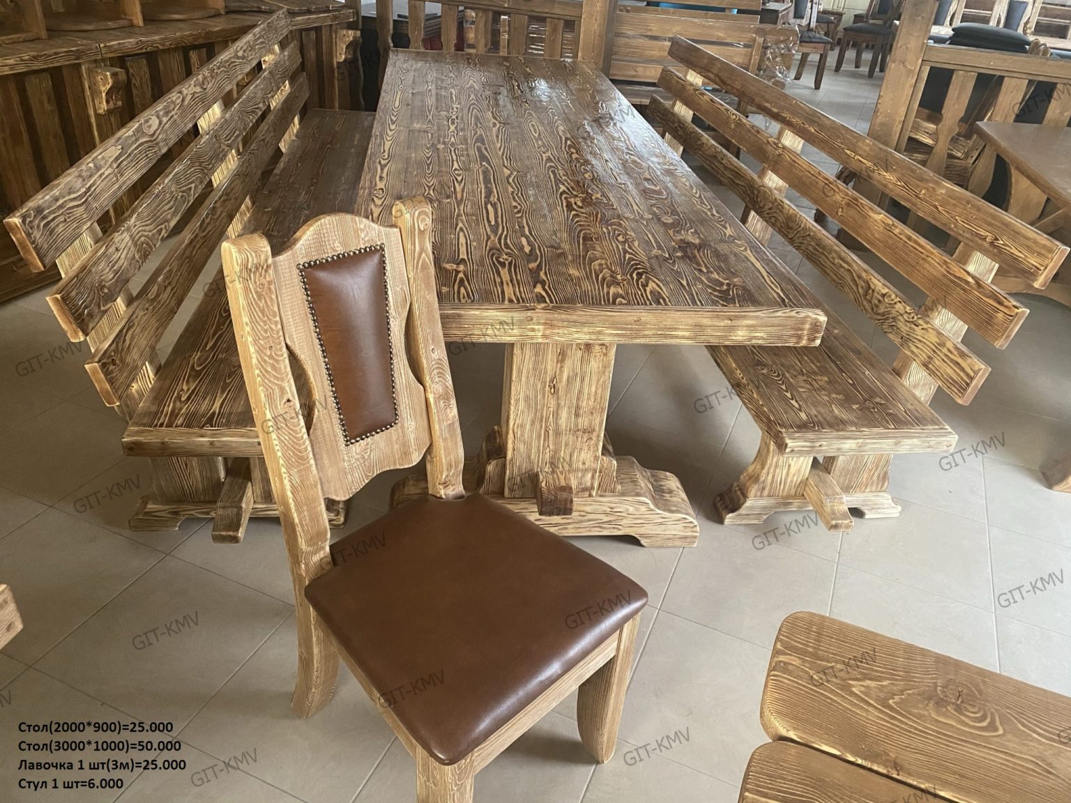 Резные столы из дерева стулья